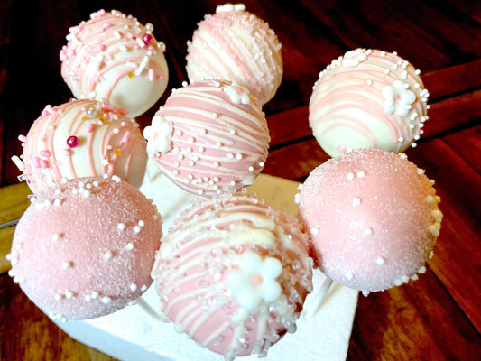 Cake Pops or Cakesicles (12 Pops)
